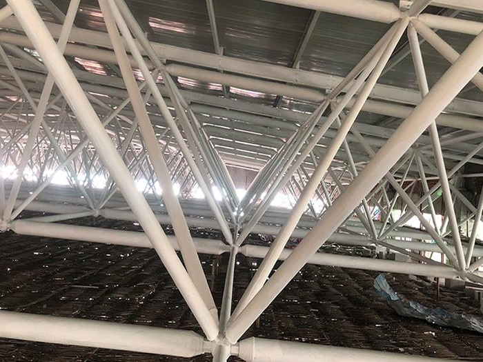 兴化大型螺栓球网架施工厂家